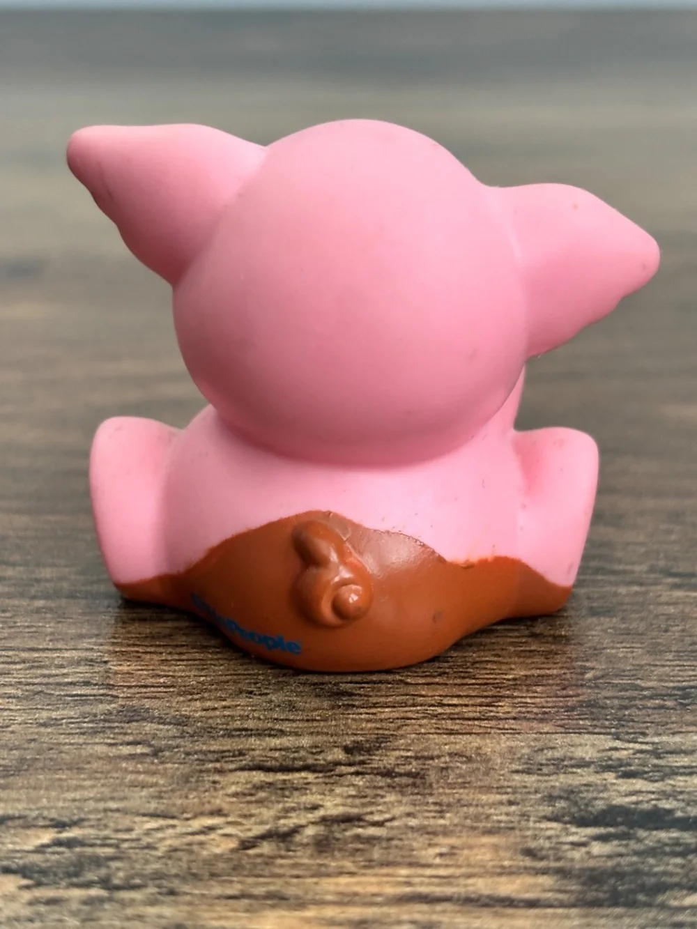 Fisher Price Little People Muddy Pig Mud Sitting Farm Animal Toy Figure 2007